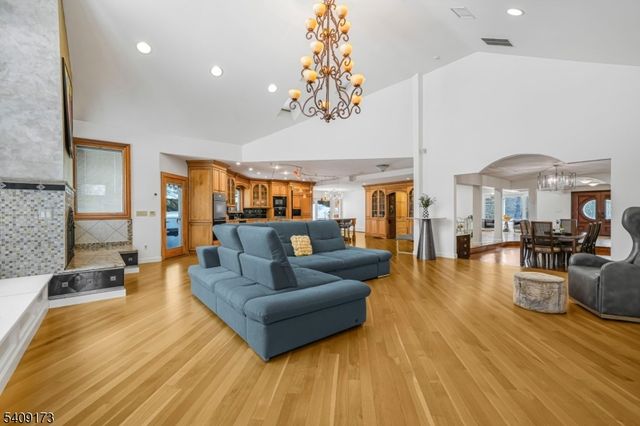 72 Stony Brook Rd, Montville Twp., NJ 07045