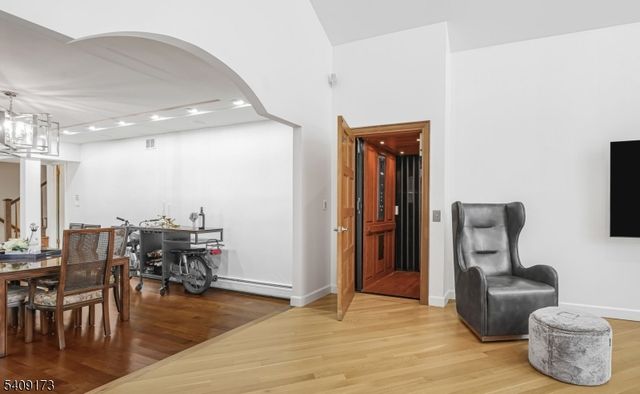 72 Stony Brook Rd, Montville Twp., NJ 07045