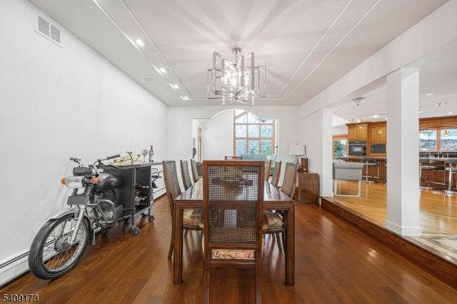 72 Stony Brook Rd, Montville Twp., NJ 07045