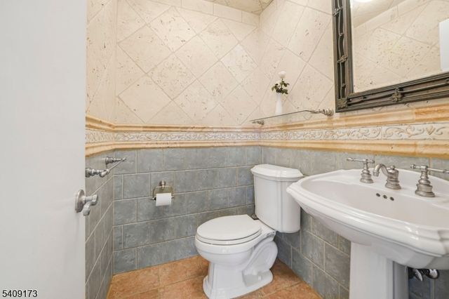 72 Stony Brook Rd, Montville Twp., NJ 07045