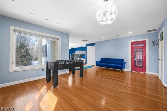 72 Stony Brook Rd, Montville Twp., NJ 07045