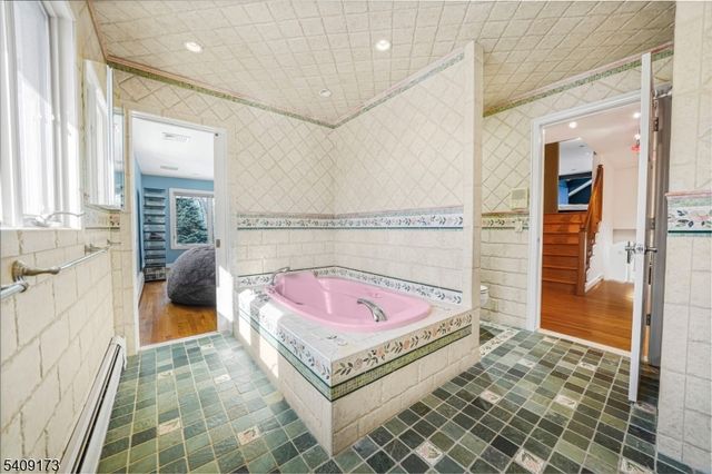 72 Stony Brook Rd, Montville Twp., NJ 07045