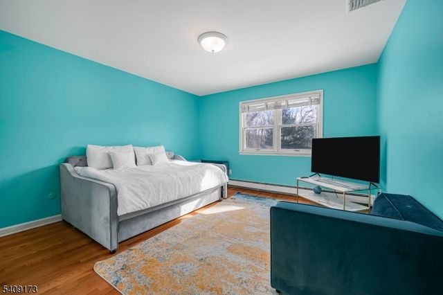 72 Stony Brook Rd, Montville Twp., NJ 07045