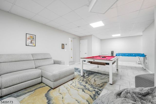 72 Stony Brook Rd, Montville Twp., NJ 07045