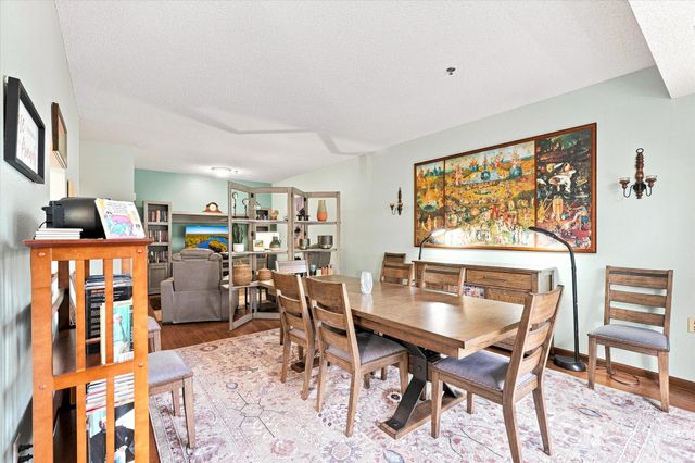 15001 Burnhaven Drive 207, Burnsville, MN 55306