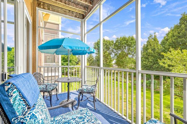 15001 Burnhaven Drive 207, Burnsville, MN 55306