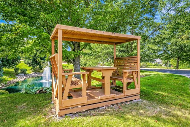 15001 Burnhaven Drive 207, Burnsville, MN 55306