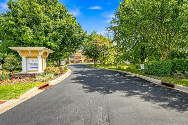 15001 Burnhaven Drive 207, Burnsville, MN 55306