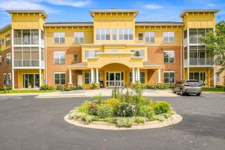 15001 Burnhaven Drive 207, Burnsville, MN 55306