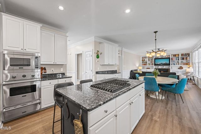 203 Wyndham Drive, Chapel Hill, NC 27516