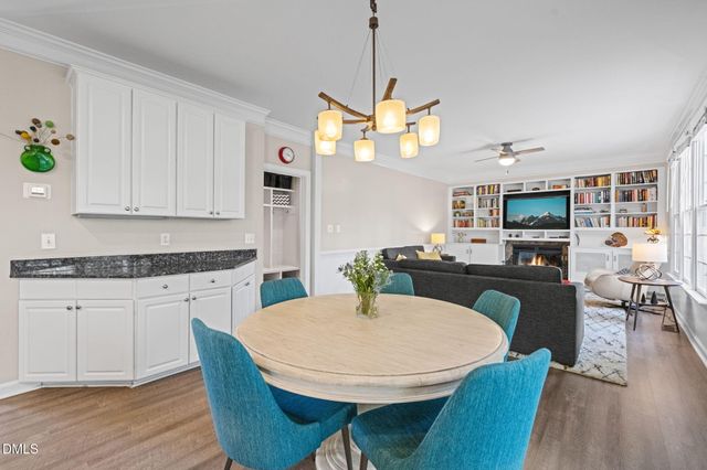 203 Wyndham Drive, Chapel Hill, NC 27516