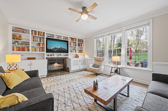 203 Wyndham Drive, Chapel Hill, NC 27516