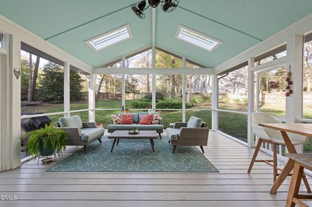 203 Wyndham Drive, Chapel Hill, NC 27516