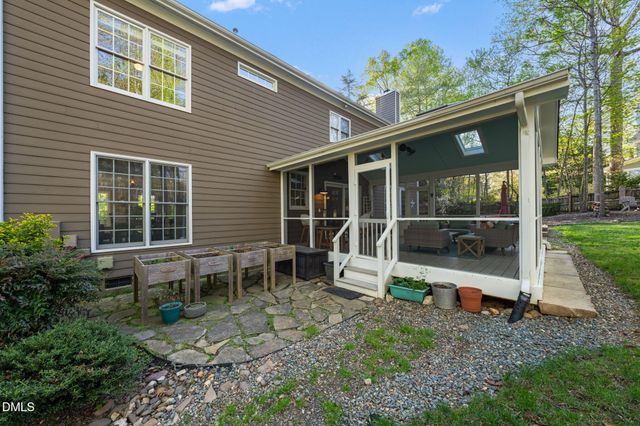 203 Wyndham Drive, Chapel Hill, NC 27516