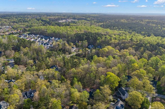 203 Wyndham Drive, Chapel Hill, NC 27516