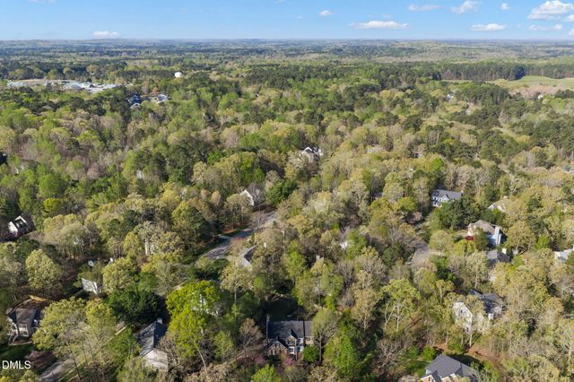 203 Wyndham Drive, Chapel Hill, NC 27516