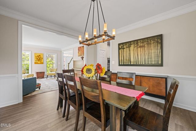 203 Wyndham Drive, Chapel Hill, NC 27516