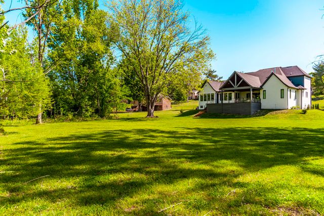 1305 Twin Springs Dr, Brentwood, TN 37027