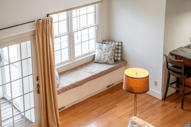 4444 WOODS EDGE RD, Charlottesville, VA 22974