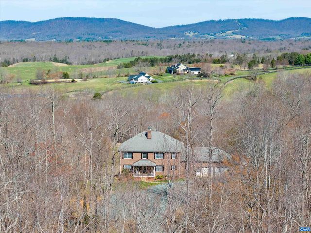 4444 WOODS EDGE RD, Charlottesville, VA 22974