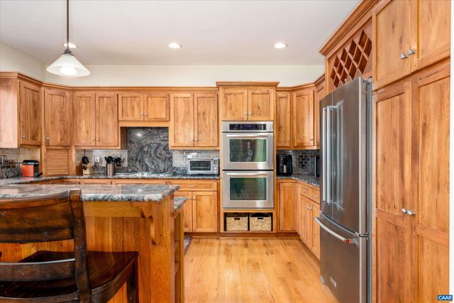 4444 WOODS EDGE RD, Charlottesville, VA 22974