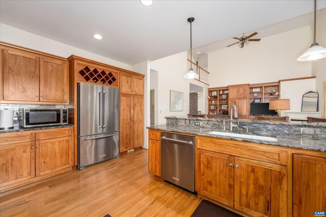 4444 WOODS EDGE RD, Charlottesville, VA 22974