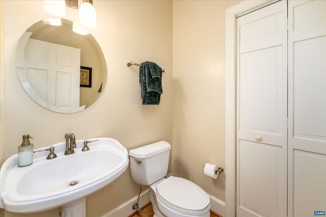 4444 WOODS EDGE RD, Charlottesville, VA 22974