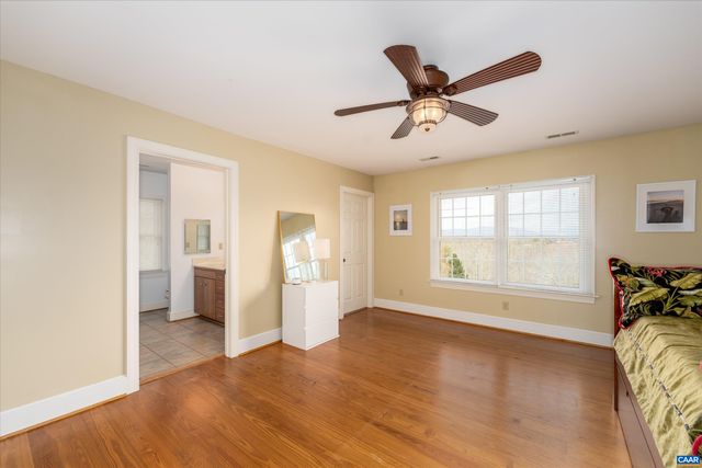 4444 WOODS EDGE RD, Charlottesville, VA 22974