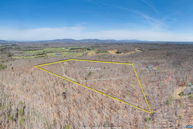 4444 WOODS EDGE RD, Charlottesville, VA 22974