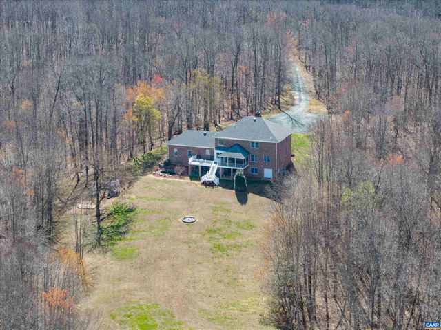 4444 WOODS EDGE RD, Charlottesville, VA 22974