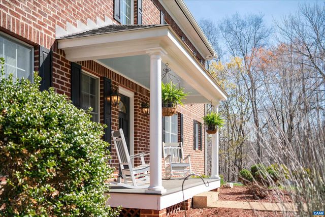 4444 WOODS EDGE RD, Charlottesville, VA 22974