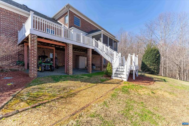 4444 WOODS EDGE RD, Charlottesville, VA 22974