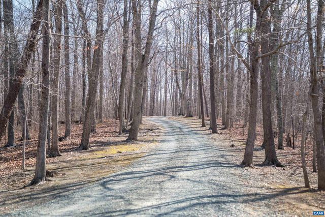 4444 WOODS EDGE RD, Charlottesville, VA 22974