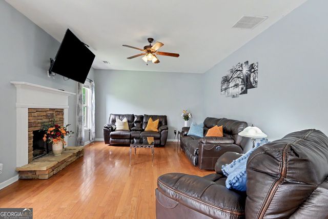 1128 Bankside Court, Buford, GA 30518