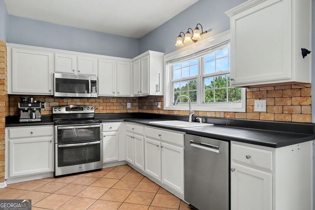 1128 Bankside Court, Buford, GA 30518