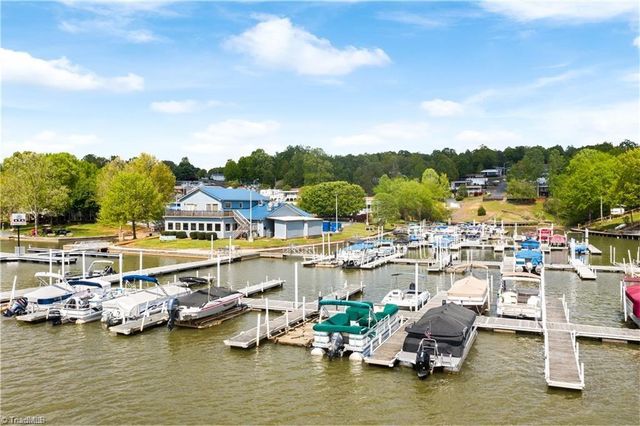 162 Dogwood Circle, New London, NC 28127