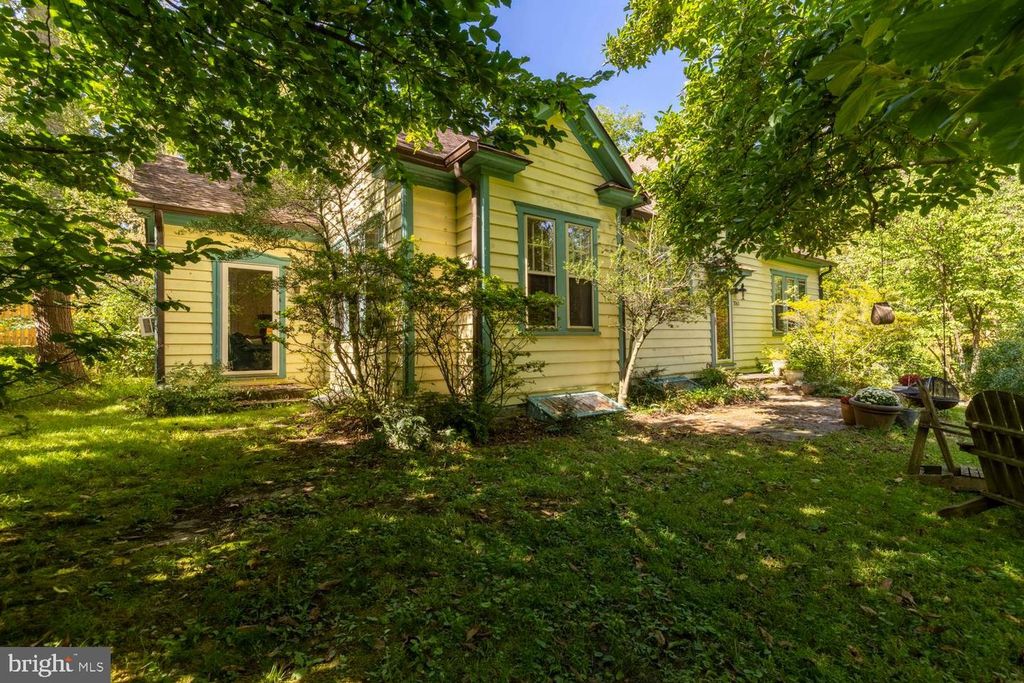 2063 HARTS LN #, Conshohocken, PA 19428 — photo 2