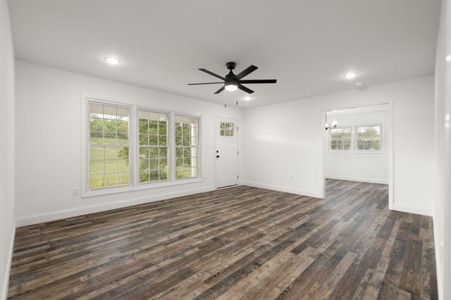 827 Pine Hill Brock Road, London, KY 40741