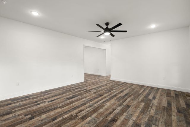 827 Pine Hill Brock Road, London, KY 40741