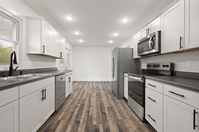 827 Pine Hill Brock Road, London, KY 40741