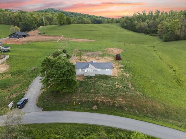 827 Pine Hill Brock Road, London, KY 40741