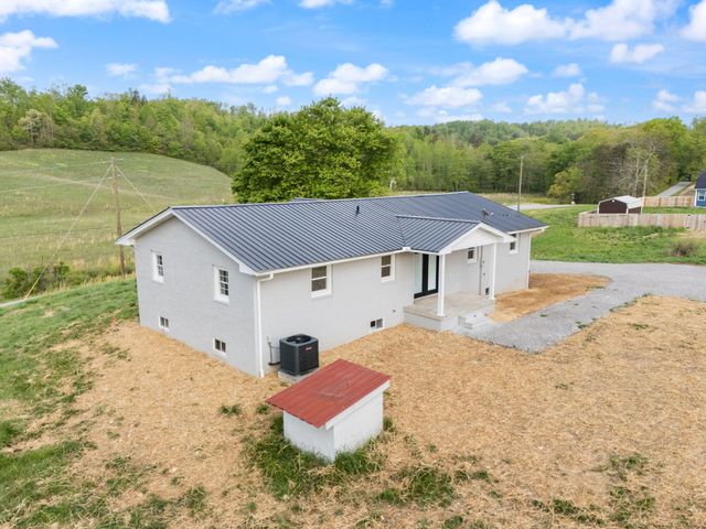 827 Pine Hill Brock Road, London, KY 40741