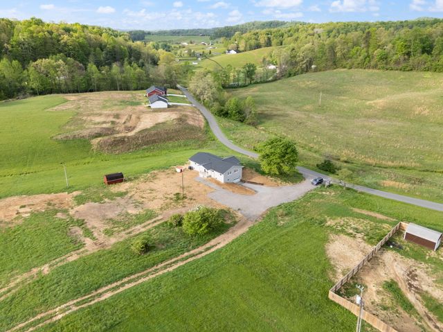 827 Pine Hill Brock Road, London, KY 40741