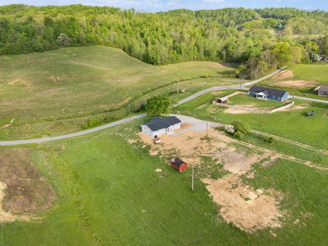 827 Pine Hill Brock Road, London, KY 40741