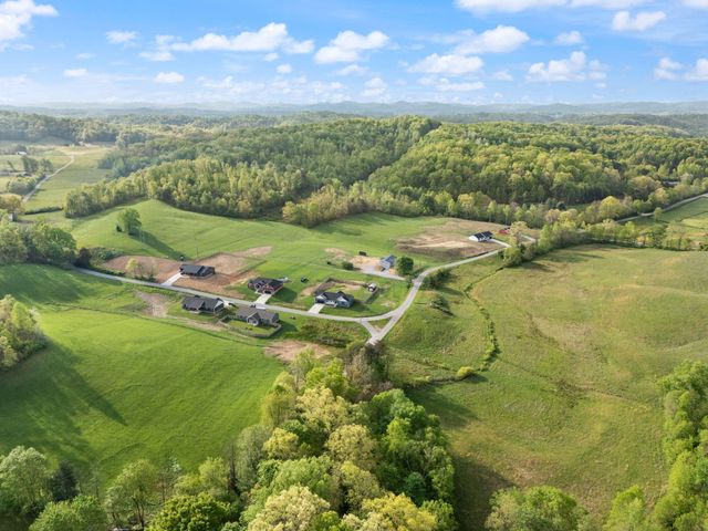 827 Pine Hill Brock Road, London, KY 40741