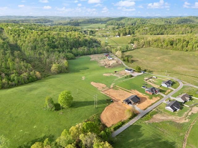 827 Pine Hill Brock Road, London, KY 40741