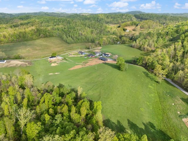 827 Pine Hill Brock Road, London, KY 40741