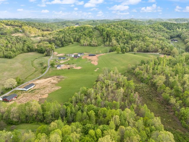 827 Pine Hill Brock Road, London, KY 40741