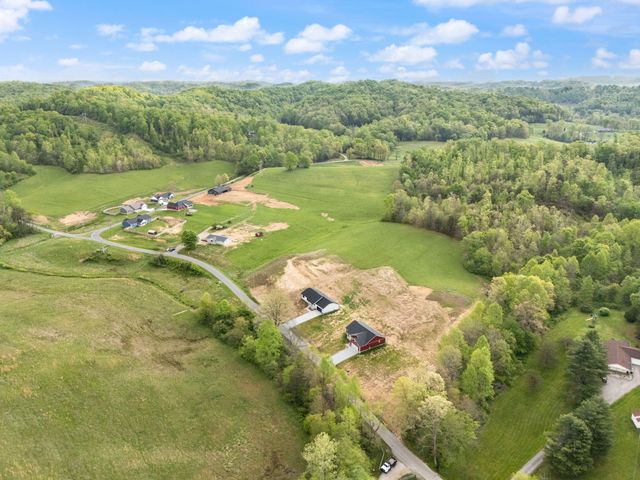 827 Pine Hill Brock Road, London, KY 40741