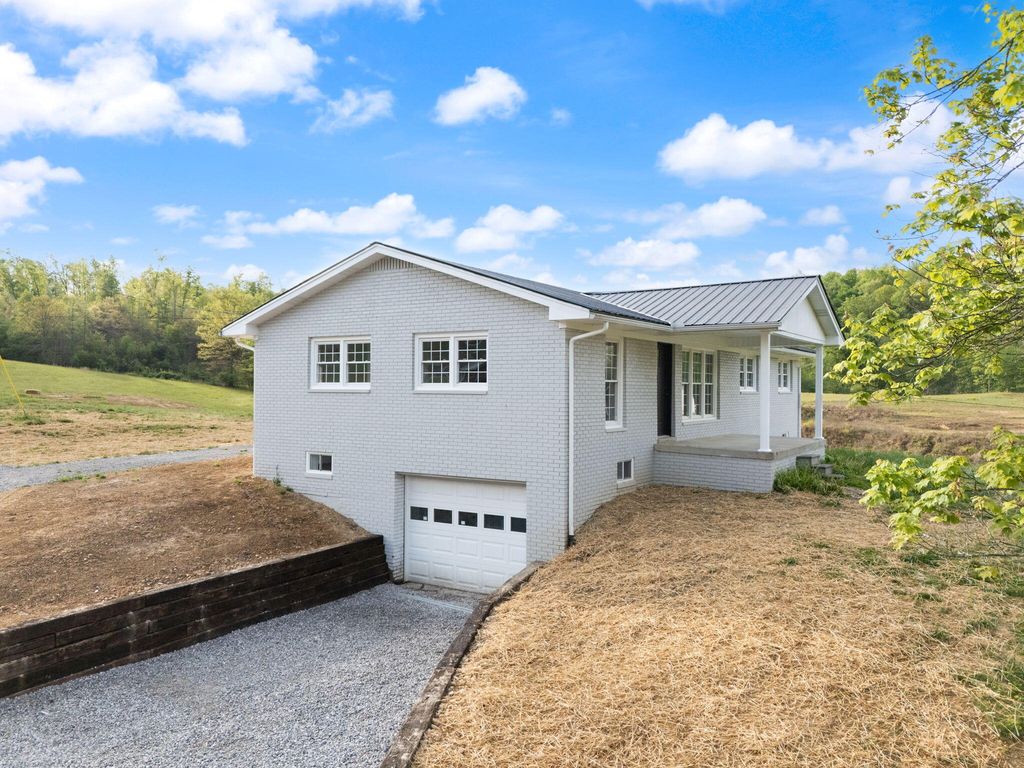 827 Pine Hill Brock Road, London, KY 40741